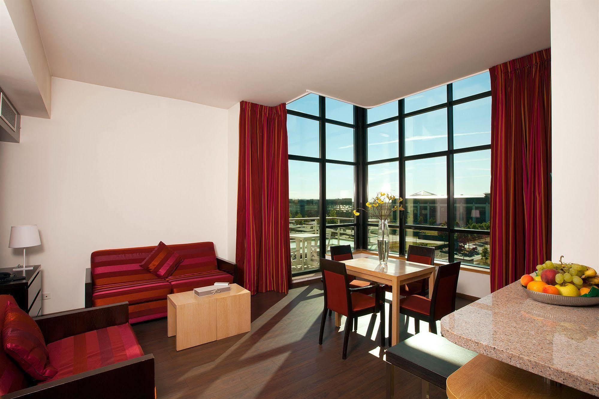 Residhome Val D'europe 4*